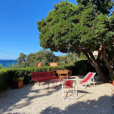 Bed & Breakfast L'arbousier *